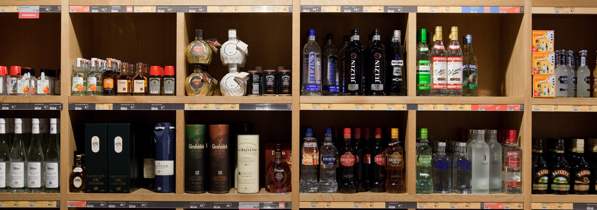 Tischlerei Ladenbau Innen Moebel Home 9