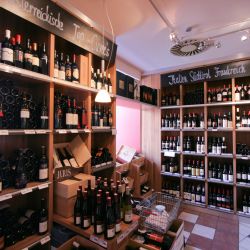 Tischlerei Hoertnagl Vinothek 12